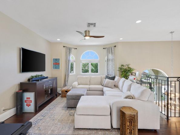 4850 NE 29th Ave, Lighthouse Point FL 33064