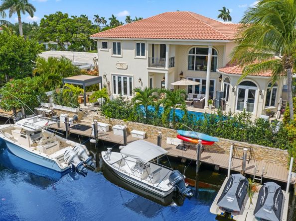 4850 NE 29th Ave, Lighthouse Point FL 33064