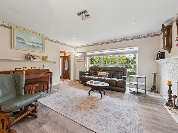 1014 W Broward Street, Lantana FL 33462