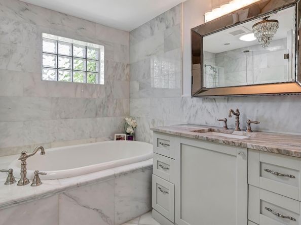 2064` N Suzanne Circle, North Palm Beach FL 33408