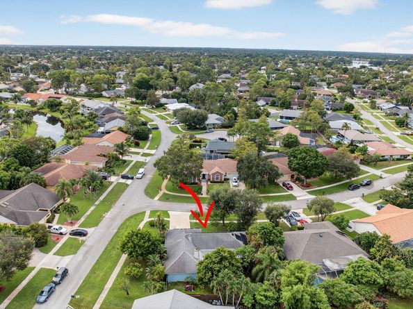13656 Jonquil Place, Wellington FL 33414