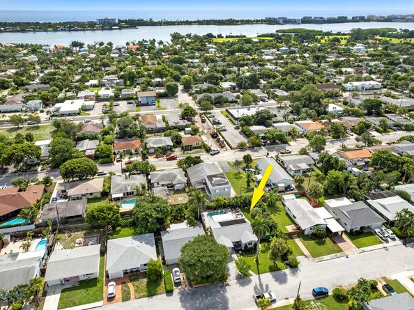 1702 N L Street, Lake Worth Beach FL 33460