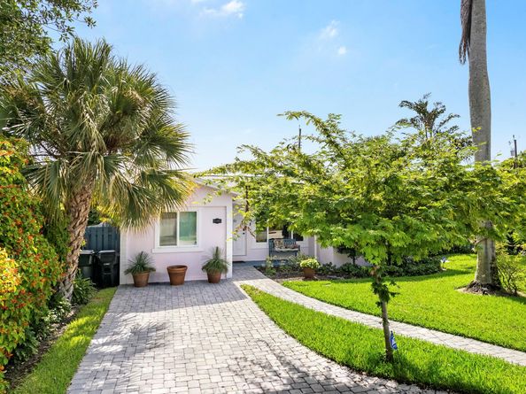 1702 N L Street, Lake Worth Beach FL 33460