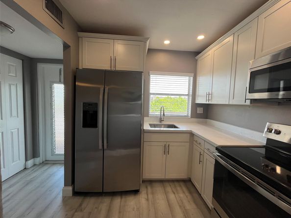 9181 Sunrise Lakes Blvd 306, Sunrise FL 33322