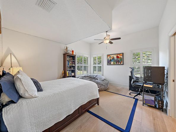 5801 Whirlaway Road, Palm Beach Gardens FL 33418