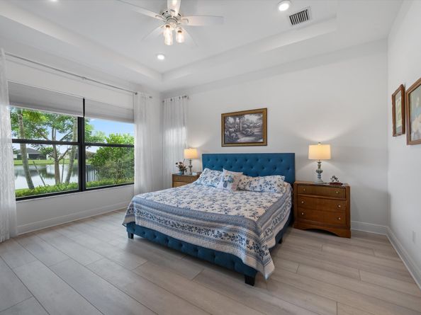 5669 Saint Armands Way, Westlake FL 33470