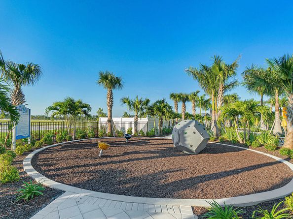 5669 Saint Armands Way, Westlake FL 33470