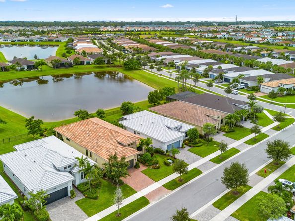 5669 Saint Armands Way, Westlake FL 33470