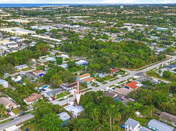 502 N Loxahatchee Drive A, Jupiter FL 33458