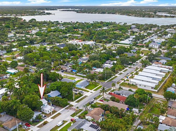 502 N Loxahatchee Drive A, Jupiter FL 33458