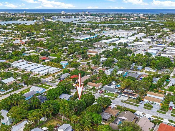 502 N Loxahatchee Drive A, Jupiter FL 33458