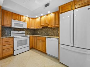 1950 S Ocean Dr PHB, Hallandale Beach FL 33009