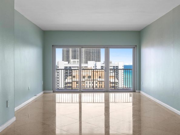 1950 S Ocean Dr PHB, Hallandale Beach FL 33009