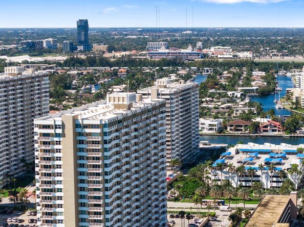 1950 S Ocean Dr PHB, Hallandale Beach FL 33009