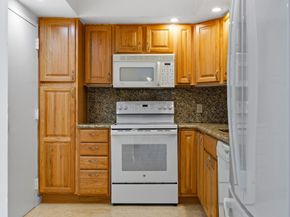 1950 S Ocean Dr PHB, Hallandale Beach FL 33009