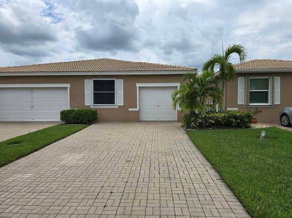 8550 Water Cay, West Palm Beach FL 33411