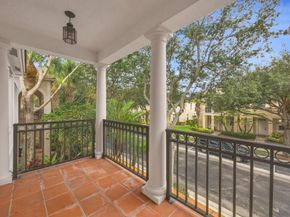 8058 Murano Circle, Palm Beach Gardens FL 33418