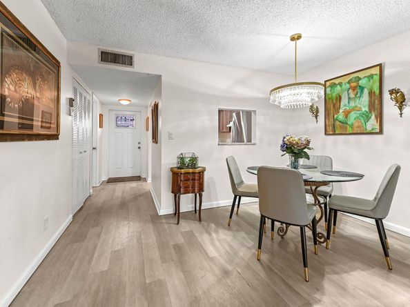 9421 Sunrise Lakes Boulevard 110, Sunrise FL 33322