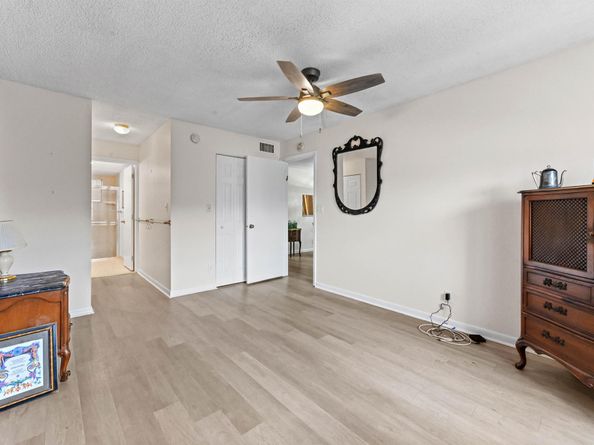 9421 Sunrise Lakes Boulevard 110, Sunrise FL 33322