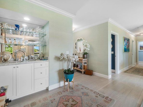 11267 Pond View Drive B203, Wellington FL 33414