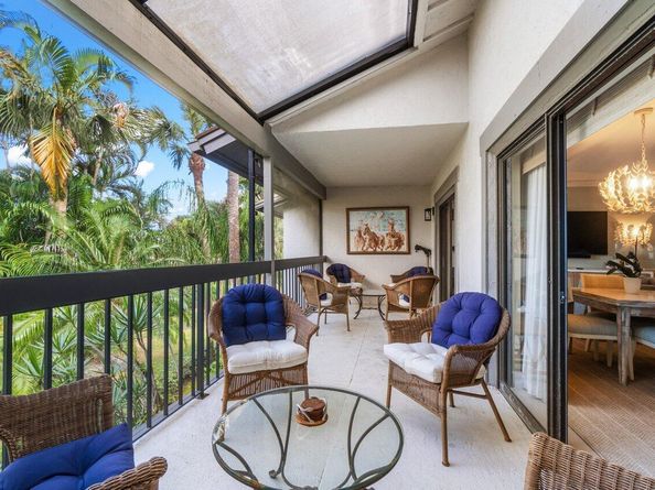 11267 Pond View Drive B203, Wellington FL 33414
