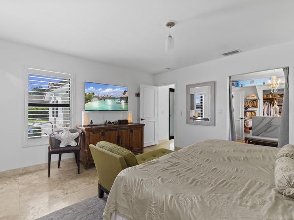1700 SW 72nd Avenue, Plantation FL 33317