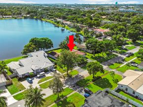 1700 SW 72nd Avenue, Plantation FL 33317