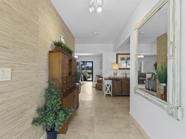 1700 SW 72nd Avenue, Plantation FL 33317