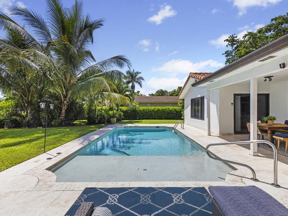 1700 SW 72nd Avenue, Plantation FL 33317
