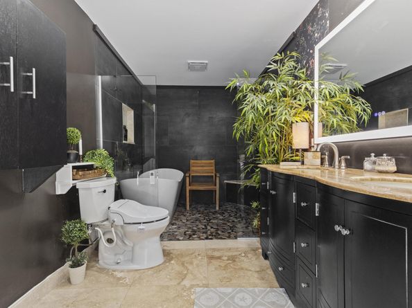 1700 SW 72nd Avenue, Plantation FL 33317
