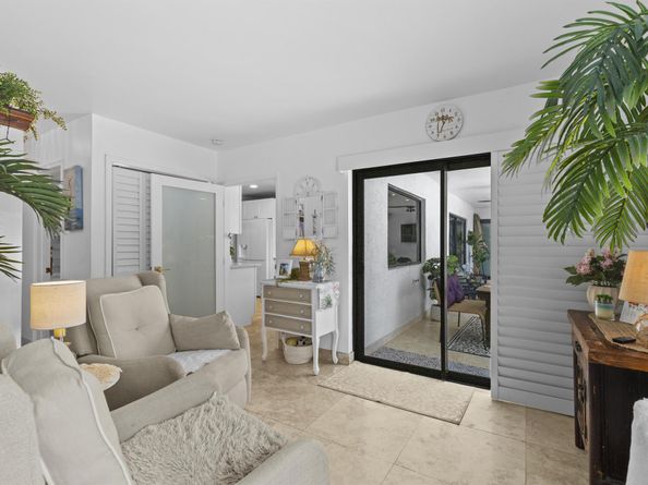 1700 SW 72nd Avenue, Plantation FL 33317