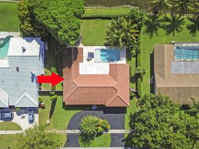1700 SW 72nd Avenue, Plantation FL 33317