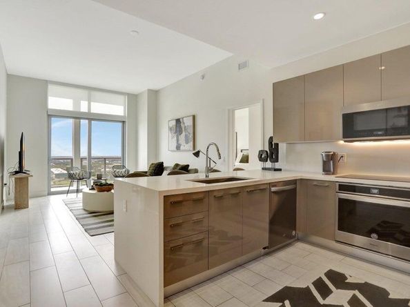 2000 Metropica Way 2607, Sunrise FL 33323