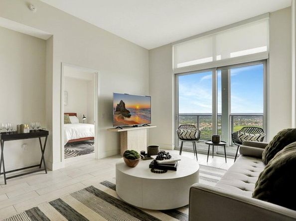 2000 Metropica Way 2607, Sunrise FL 33323