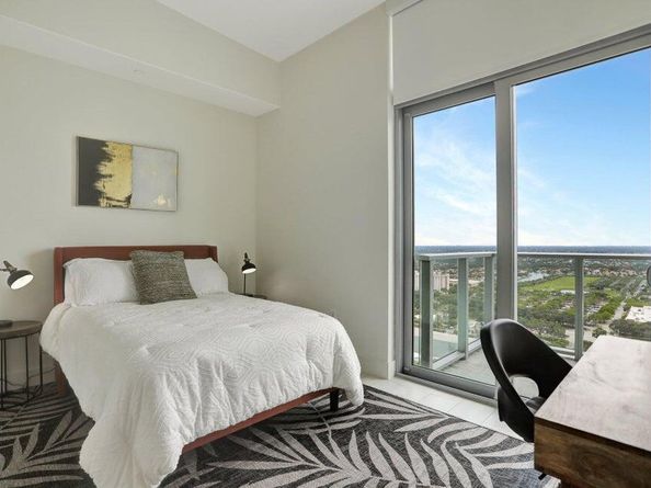 2000 Metropica Way 2607, Sunrise FL 33323