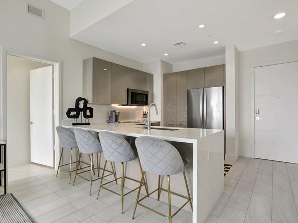 2000 Metropica Way 2607, Sunrise FL 33323