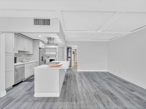 714 E Coco Plum Circle 2, Plantation FL 33324