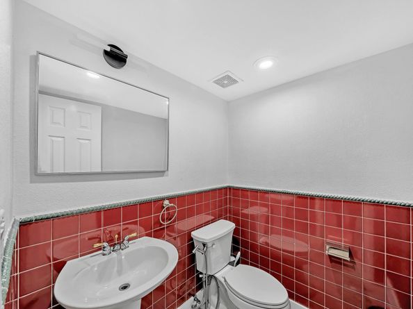 714 E Coco Plum Circle 2, Plantation FL 33324