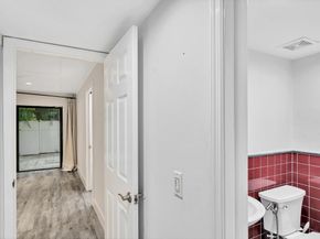 714 E Coco Plum Circle 2, Plantation FL 33324