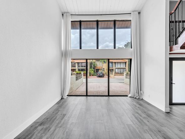 714 E Coco Plum Circle 2, Plantation FL 33324
