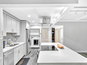 714 E Coco Plum Circle 2, Plantation FL 33324