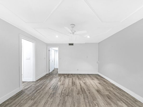 714 E Coco Plum Circle 2, Plantation FL 33324