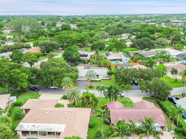 2014 NW 102nd Ter, Coral Springs FL 33071