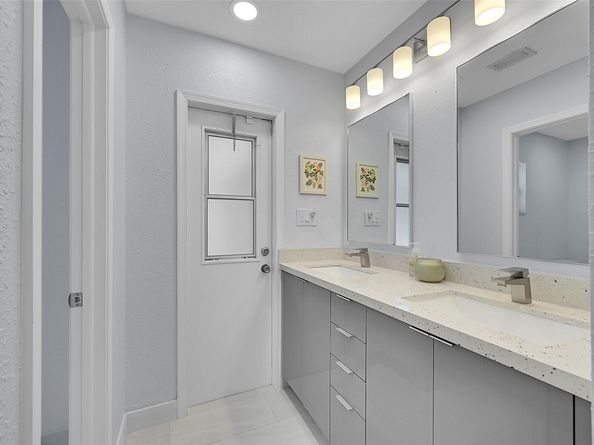 2014 NW 102nd Ter, Coral Springs FL 33071