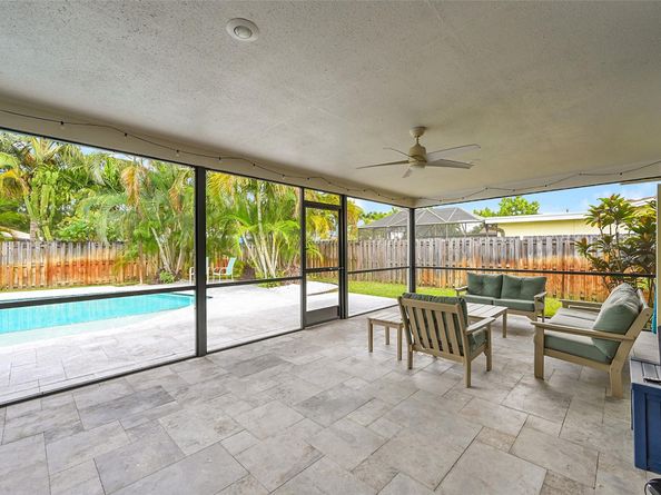 2014 NW 102nd Ter, Coral Springs FL 33071
