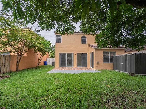 159 NW 152nd Ln, Pembroke Pines FL 33028