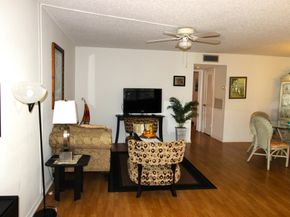 1045 E Circle Terrace B, Delray Beach FL 33445