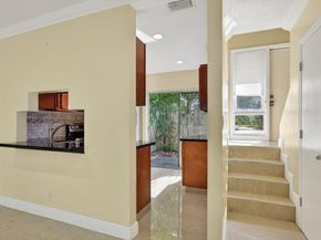 3007 NW 5th Ter, Pompano Beach FL 33064