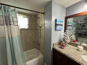 1770 NE 191st St 1121, Miami FL 33179