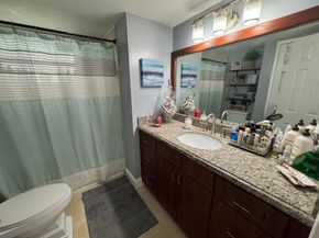 1770 NE 191st St 1121, Miami FL 33179